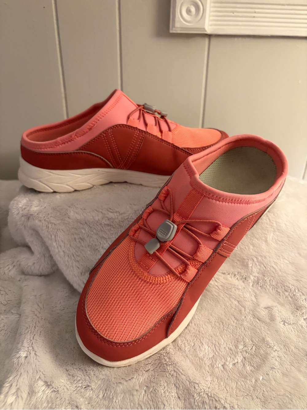 Vionic Coral Pink Slip-On Sneakers with Toggle Laces - Picture 9 of 9